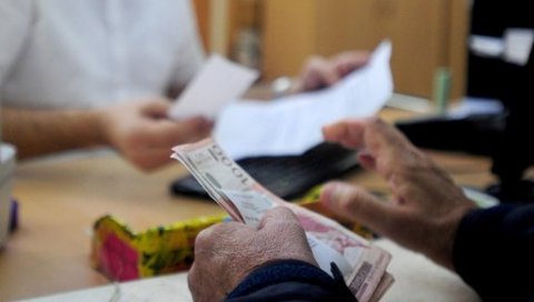 A nyugdíjakat évente kétszer hangolják össze