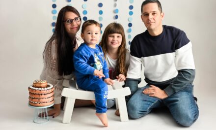 „Az anyagi biztonság és kiszámíthatóság tart itt minket”